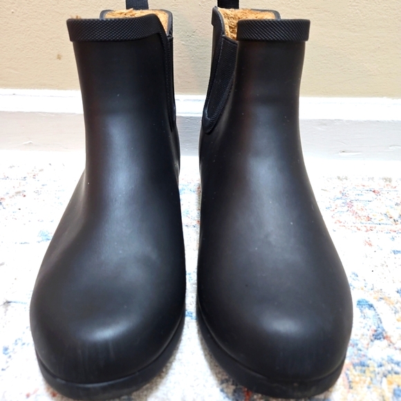 Chooka Delridge Chelsea Women's Waterproof Boots Lined Plush Bootie Sz US9 Black - Picture 2 of 7